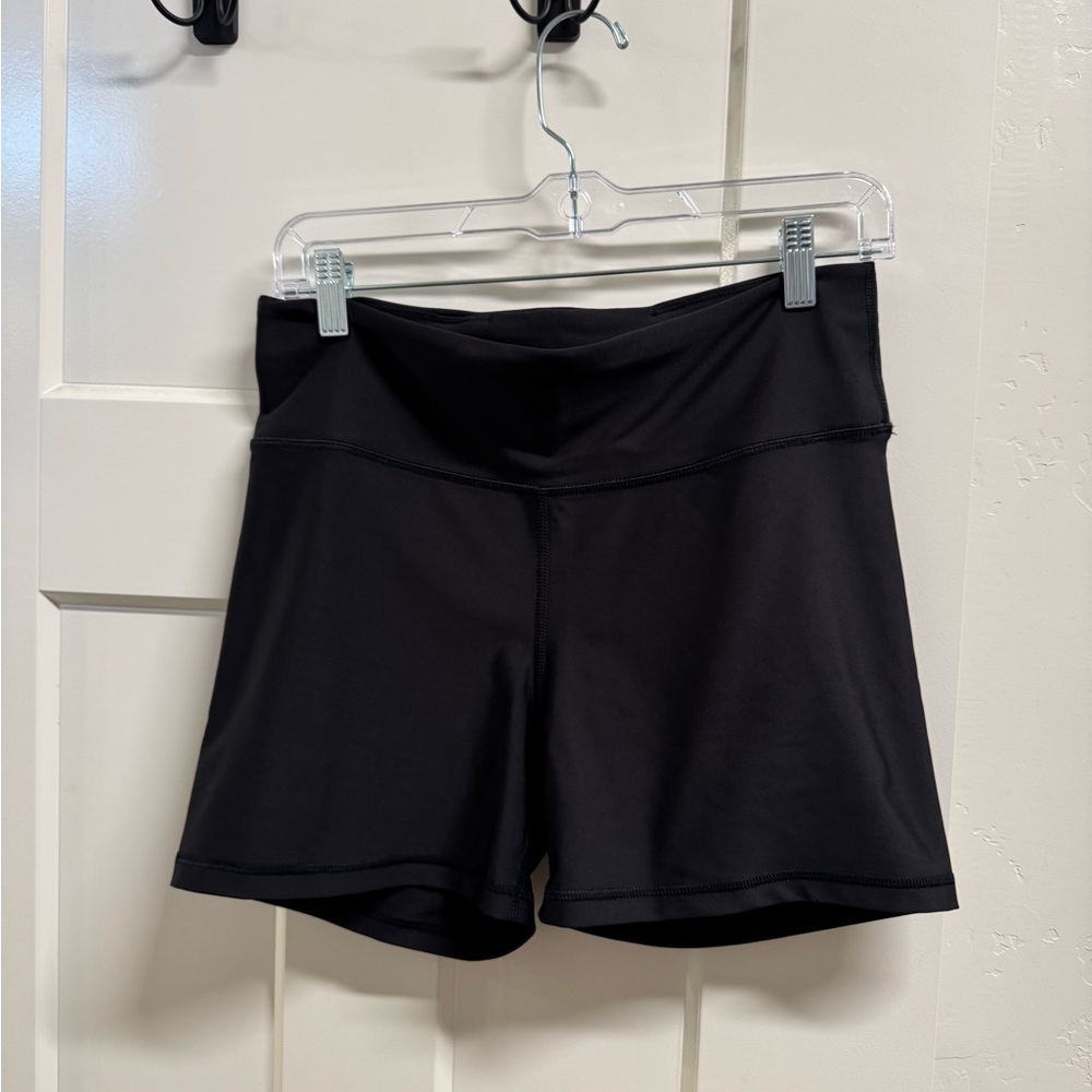 Old Navy Women's High-rise Bike Shorts, size large SET OF 4